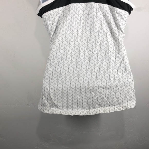 Nike Dri-Fit gray and white workout tank size medium - Picture 9 of 10